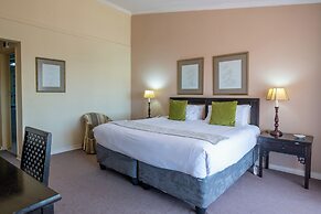 Montclair Hotel & Casino