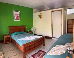 Hostal Oasis The Traveler - Hostel