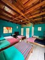 Hostal Oasis The Traveler - Hostel