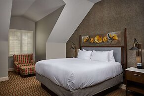 Virginia Crossings Hotel, Tapestry Collection by Hilton