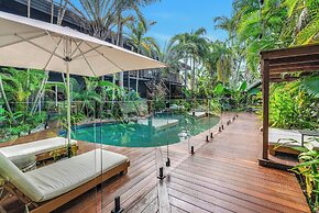 The Palms at Palm Cove