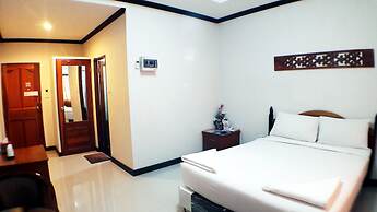 Khum Nakhon Hotel
