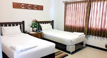 Khum Nakhon Hotel