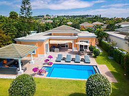 Luxury Pool Villa 604