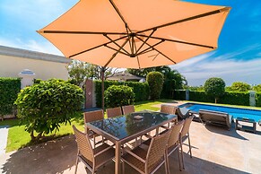 Luxury Pool Villa 604