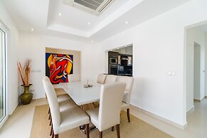 Luxury Pool Villa 604