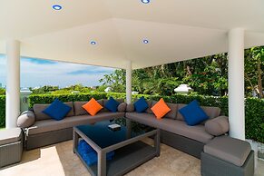 Luxury Pool Villa 604