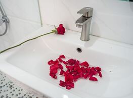 Hanoi Blue Hotel - The Water Front