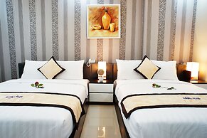 Hanoi Blue Hotel - The Water Front