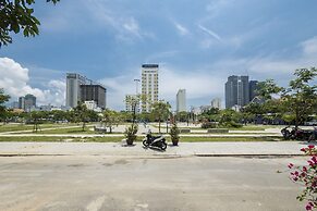 Hanoi Blue Hotel - The Water Front