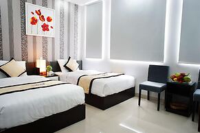 Hanoi Blue Hotel - The Water Front