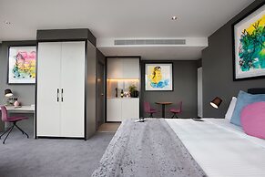 The Chen Melbourne - Art Series