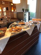 Hotel Giallo