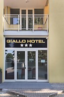 Hotel Giallo