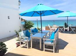 Blue Anchor Lodge & Cafe-Binh Ba Island