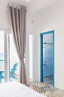 Blue Anchor Lodge & Cafe-Binh Ba Island