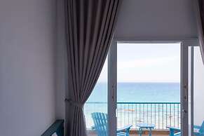 Blue Anchor Lodge & Cafe-Binh Ba Island