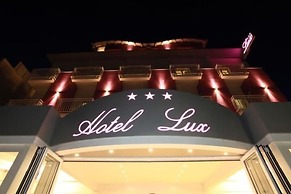 Lux Hotel