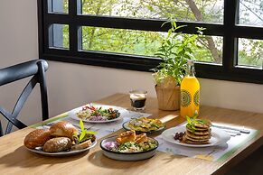 Erettz Dafna Travel Hotel