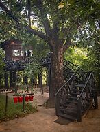 Pugdundee Safaris- Tree House Hideaway