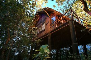 Pugdundee Safaris- Tree House Hideaway
