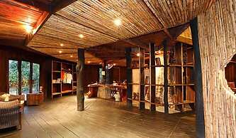 Pugdundee Safaris- Tree House Hideaway