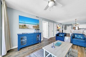 Pelican Beach Resort by Colasan