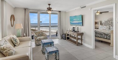 Pelican Beach Resort by Colasan