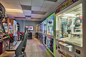 Pelican Beach Resort by Colasan