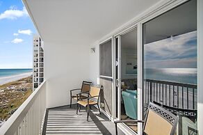 Pelican Beach Resort by Colasan