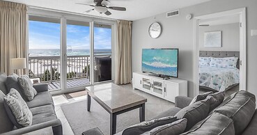 Pelican Beach Resort by Colasan