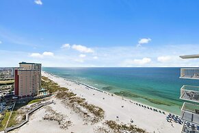 Pelican Beach Resort by Colasan