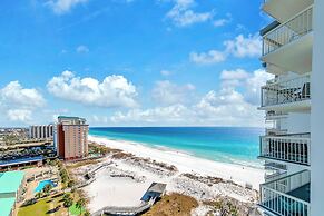 Pelican Beach Resort by Colasan