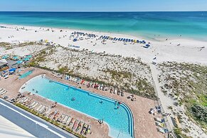 Pelican Beach Resort by Colasan