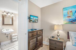 Pelican Beach Resort by Colasan