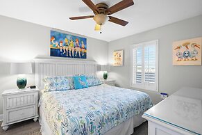 Pelican Beach Resort by Colasan