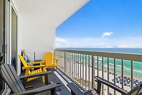 Pelican Beach Resort by Colasan