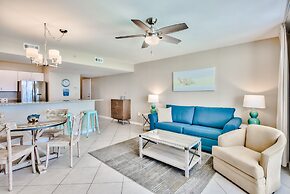 Pelican Beach Resort by Colasan