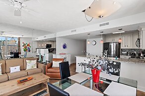 Pelican Beach Resort by Colasan