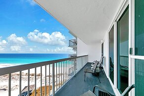 Pelican Beach Resort by Colasan
