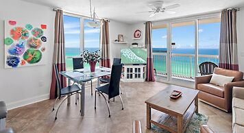 Pelican Beach Resort by Colasan