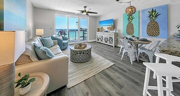 Pelican Beach Resort by Colasan