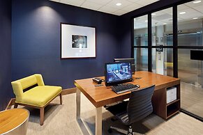Hampton Inn & Suites Sacramento at Csus