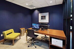 Hampton Inn & Suites Sacramento at Csus