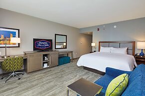 Hampton Inn & Suites Sacramento at Csus