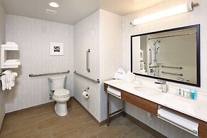 Hampton Inn & Suites Sacramento at Csus