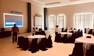 Howard Johnson by Wyndham San Francisco Resort & Conv Center