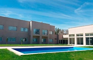 Howard Johnson by Wyndham San Francisco Resort & Conv Center