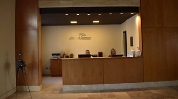 Howard Johnson by Wyndham San Francisco Resort & Conv Center