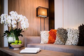 De Malee Pool Villas